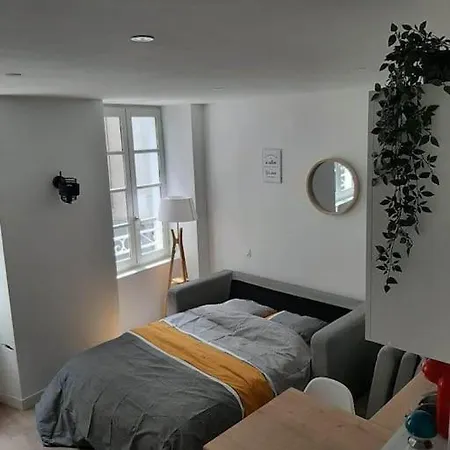 Le Petit Szálloda Valence